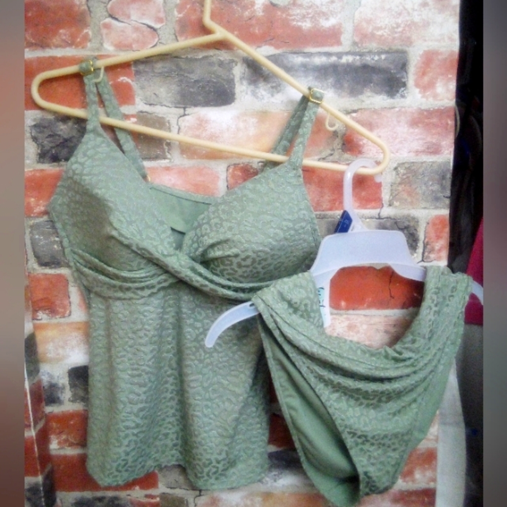 Women's bathing suit NEW